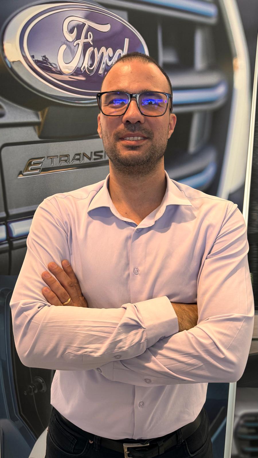 Cosmin CRISAN - Consultant Vânzări Vehicule Comerciale & Specialist Conversii